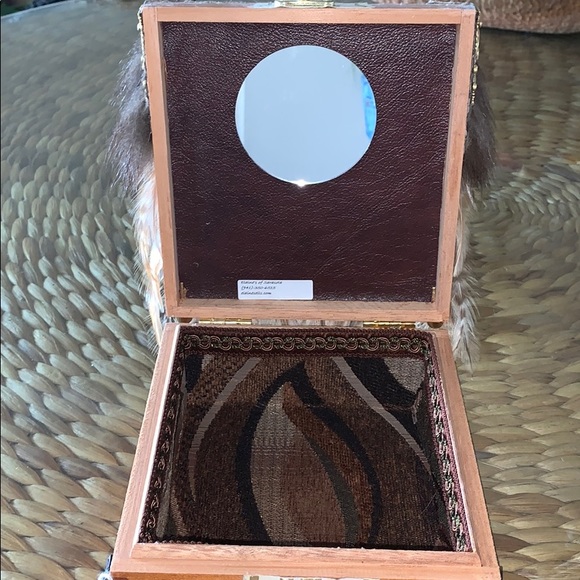 Cigar Box Purse - Picture 4 of 6